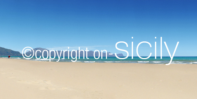 on-Sicily - The large beach in Balestrate, Sicily