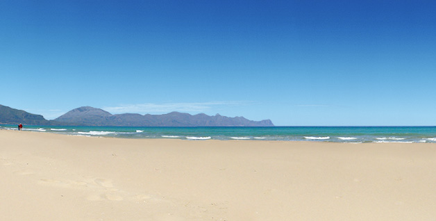 on-Sicily - The large beach in Balestrate, Sicily